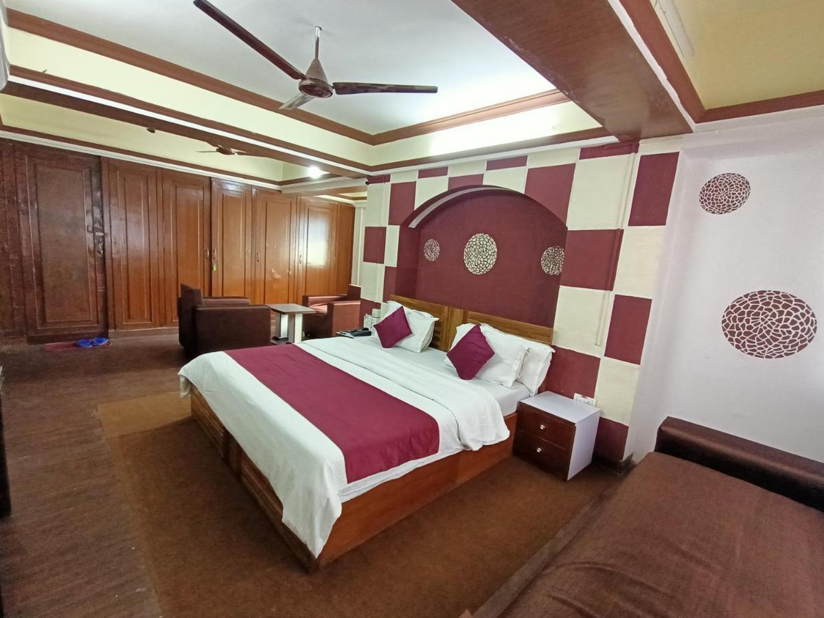 Kalpataru Hometel Mumbai Bagian luar foto